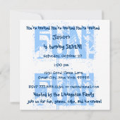 キッズ·セブンス·誕生日·セブン·オールド·ブルー·ホワイト007 招待状 (裏面)