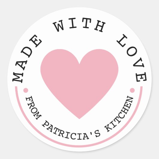キッチンから – 愛で作られたピンクのハート ラウンドシール (正面)