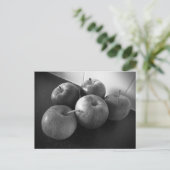 キッチンのリンゴ ポストカード (スタンド正面)