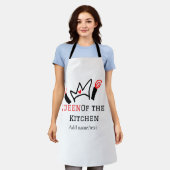 キッチンシェフのクイーン料理名の冠を追加 エプロン (着用した状態)