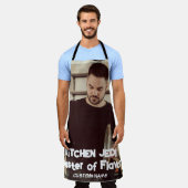 キッチンジェダイ：味のマスター – ギフトパーソナライズされたー エプロン (着用した状態)