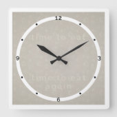 キッチン用のグレージュ壁の時計-また食べ時間だ スクエア壁時計 (正面)