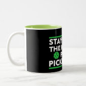 キッチン・ピクルボールに近遊付かない ツートーンマグカップ (左)