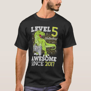 キッドレベル5のロック素晴らし解除2017 5歳ゲーマー Tシャツ