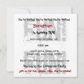 キッド10th誕生日名前をカスタムする白黒レッド 招待状 (裏面)