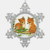 キツネと鳥の楽しむクリスマス雪 スノーフレークピューターオーナメント (正面)