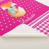 キツネのカブとスカーフアートの名前ピンク白 シェルパブランケット (3/4)