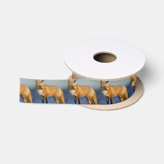 キツネのギフトの冬の孤包むこと サテンリボン
