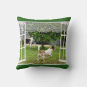 キツネの恐怖が庭を探検していた クッション (裏面)