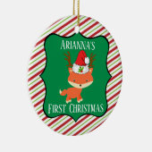 キツネの身に着けているトナカイのサンタの帽子の初めてのクリスマス セラミックオーナメント (右)