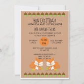 キツネウッドランド動物双生児ベビーシャワー招待状 招待状 (正面)