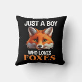 キツネ好きの少年 クッション (裏面)