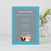 キツネ新郎新婦かわいいティール（緑がかった色）グレーパーソナライズ結婚ズ 招待状 (スタンド正面)