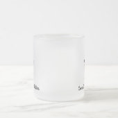 キツネ・テリアは木に飛び込んだ フロストグラスマグカップ (中央)