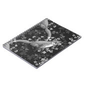 キツネ，ベルフラワーとツタ，モノクロ，シルバーウォール ノートブック (左側)