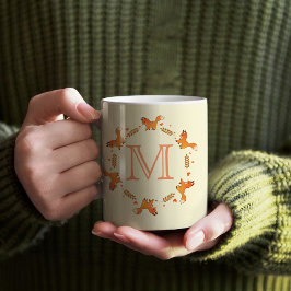 キツネ、月桂樹とハートのリースとモノグラム コーヒーマグカップ