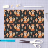 キツネ、野生の森のキノコ、紅葉 薄葉紙 (クラフト)