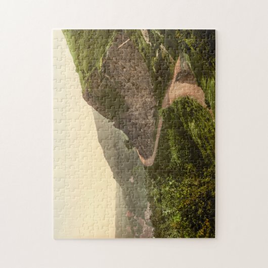 キヅタの傷の石、Malvern、ウースターシャー、イギリス ジグソーパズル (縦)