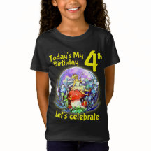 キノコのモチーフの黄色い妖精4歳