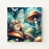 キノコの上で眠るエーテルのパーソナライズされた妖精 ノートブック (裏面)