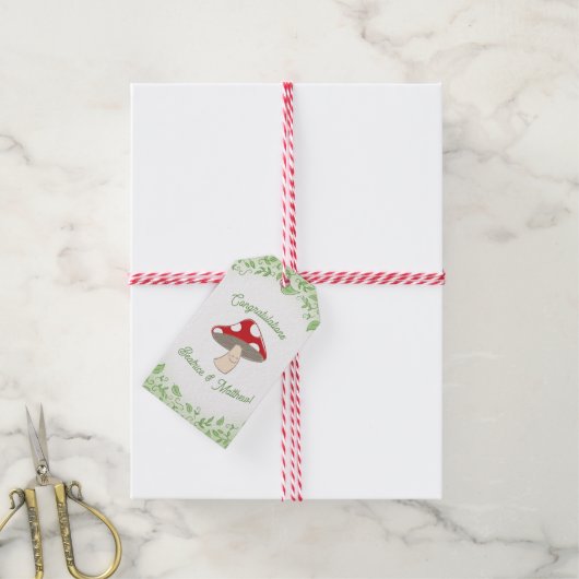 キノコの赤ちゃんシャワー ギフトタグ (より糸付き)