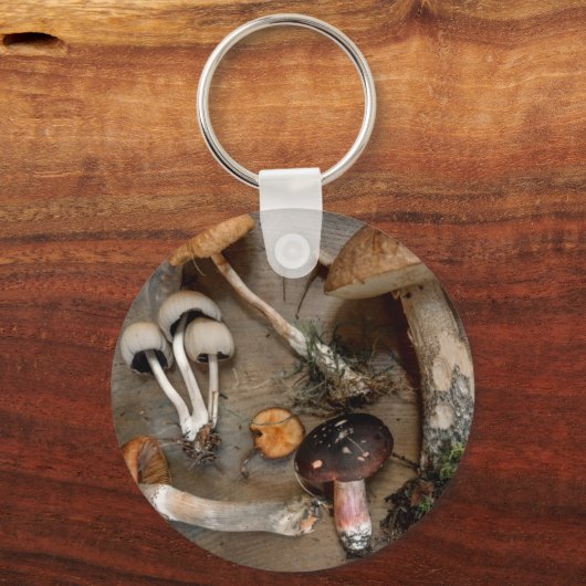 キノコは菌類を愛する キーホルダー (正面)