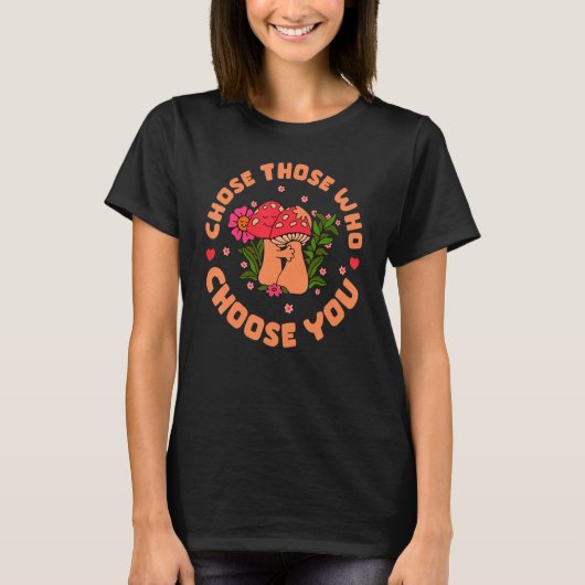 キノコを選ぶ人を選ぶ Tシャツ (正面)