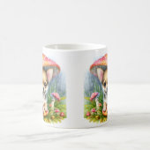 キノコ傘の下で愛らしいチワホアパピー コーヒーマグカップ (中央)