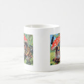 キノコ格言に住むコテージ コーヒーマグカップ (中央)