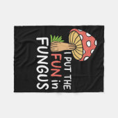 キノコ狩り私は真菌におもしろいを入れる フリースブランケット (正面(横))