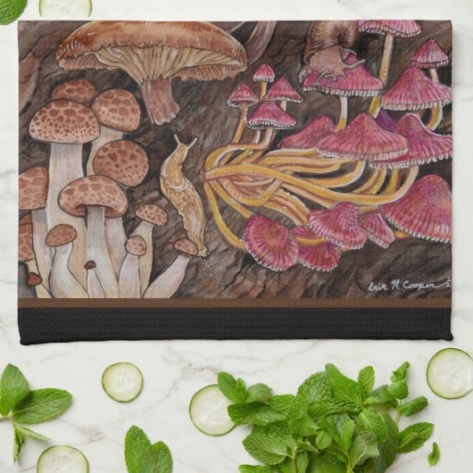 キノコ類の不気味さ キッチンタオル (折り畳み)