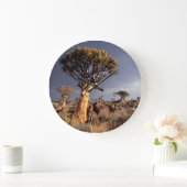 キバーツリーズ（アロエ·ディコトマ） ラージ壁時計 (ホーム)