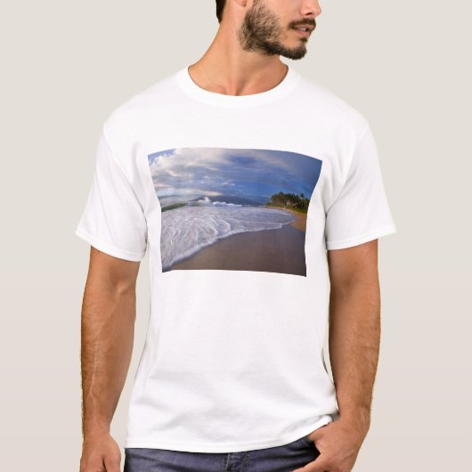 キヘイビーチ、マウイ島、ハワイ、アメリカ Tシャツ (正面)
