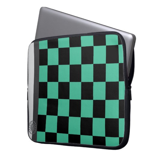 キメツのヤイバ鎌戸たんじろノートパソコンケース ラップトップスリーブ (正面左)