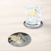 キャイルボット印象派による花瓶の黄色のバラ ラウンドペーパーコースター (インサイチュ)