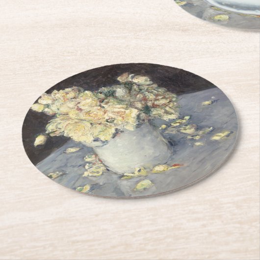 キャイルボット印象派による花瓶の黄色のバラ ラウンドペーパーコースター (アングル)