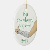 キャストおもしろい最高のの腕の折れたスノーボード旅行 セラミックオーナメント (右)