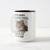 キャッおもしろいク親愛おじいちゃん |カスタム猫の写真と名前 ツートーンマグカップ (正面左)