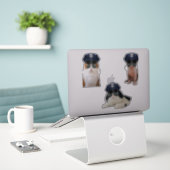 キャッおもしろいトミーム シール (デスク上のノートパソコン)