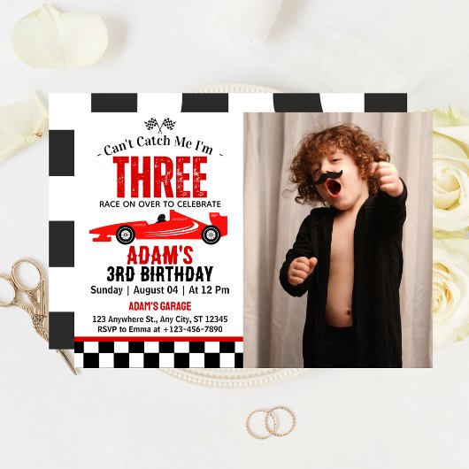 キャッチできないよ レース カー ボーイ ３歳の誕生日パーティー 招待状