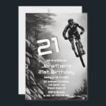キャッチングエア – マウンテンバイクスケッチ21st誕生日 招待状<br><div class="desc">このマウンテンバイク21thの誕生日パーティの招待状は、素晴らしいトレイル上の空気をキャッチするマウンテンバイクの鉛筆画を特徴とする。</div>
