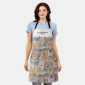 キャッツパターン(の模様が)あるプリント エプロン (着用した状態)