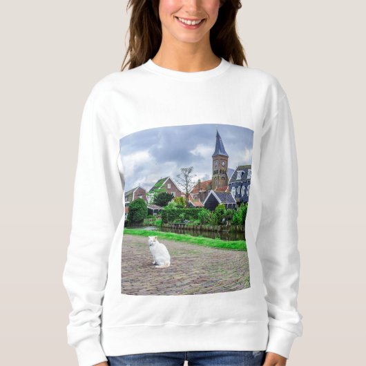 キャットイン伝統的魚釣り村 スウェットシャツ (正面)