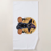 キャットオンハロウィンクラシックカボチャTシャツ ビーチタオル (正面)