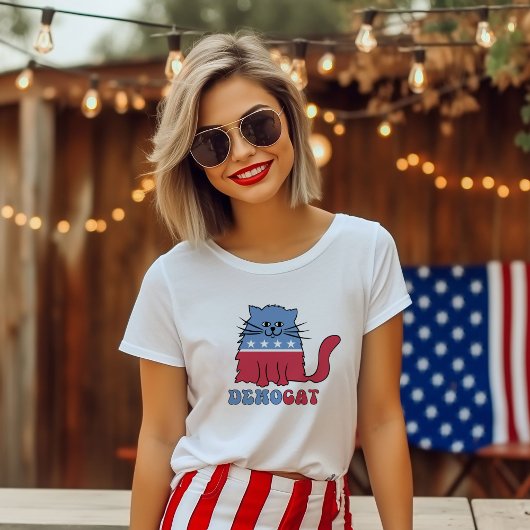 キャットキャットレディースフォーカマラハリス投票2024 Tシャツ