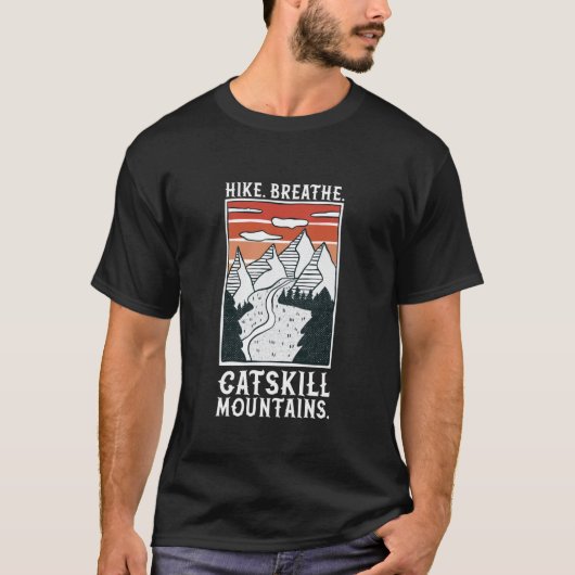 キャットスキル山脈でのハイキング Tシャツ (正面)