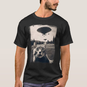 キャットセルフィーエイリアン侵略ミームおもしろいキットンキュートC Tシャツ