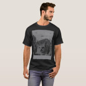 キャットセルフィーミームUFO目撃エイリアン陰謀Sci Tシャツ (正面フル)