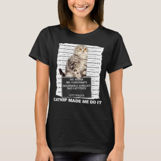 キャットニップで猫マグショットのキットネティティ Tシャツ