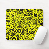 キャットニップの夢 – 黒オンイエロー マウスパッド (マウス)
